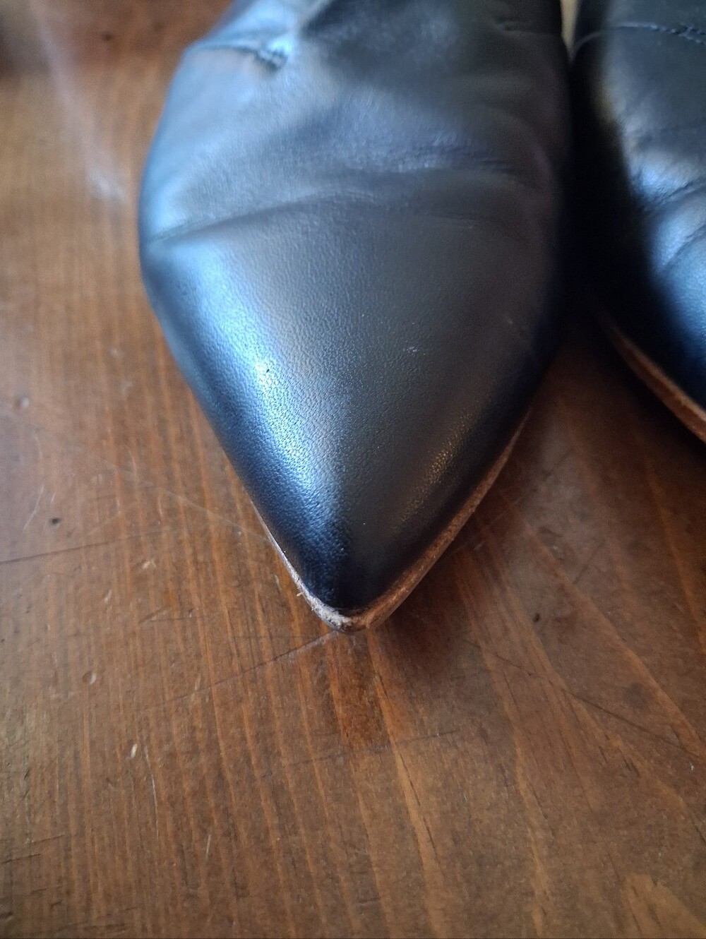 COCLICO Black Pointed Leather Slip On Flats With Crossover Vamp Sz 38 - Picture 6 of 9